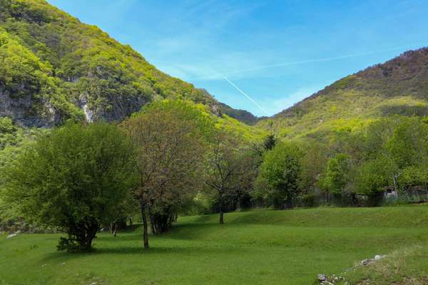 Val solda i suoi verdi prati