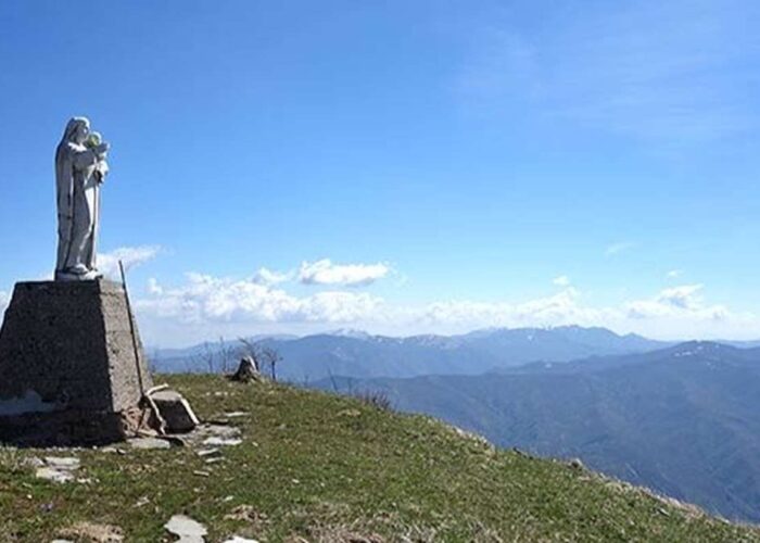 Gruppo Trekking Milano Lifeintrek Zainoinspalla Monte Alfeo Appennino Capanne Carrega Trek