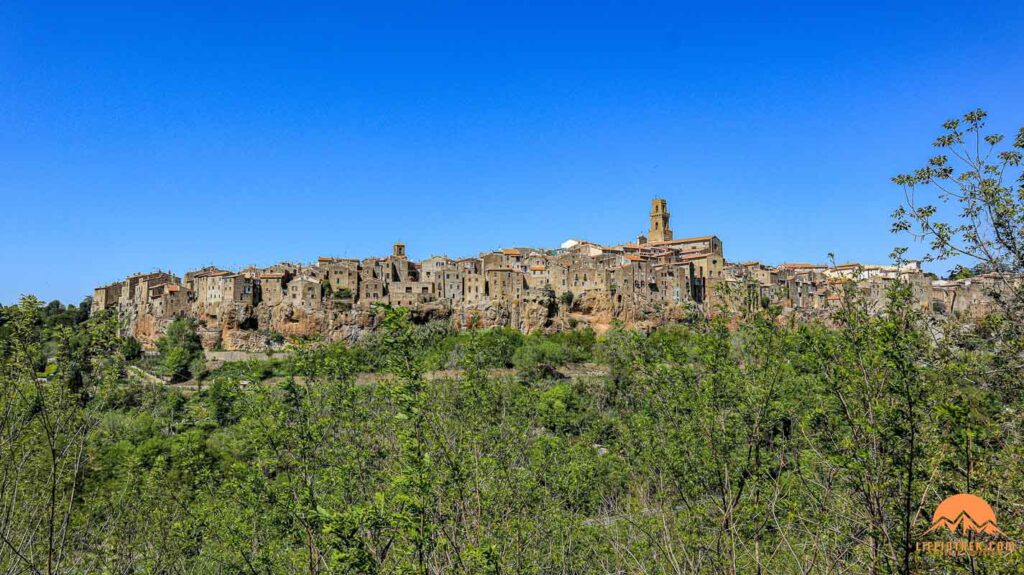 Trek Sorano Pitigliano Sovana Toscana Lifeintrek Trekking Milano Legnano Zainoinspalla