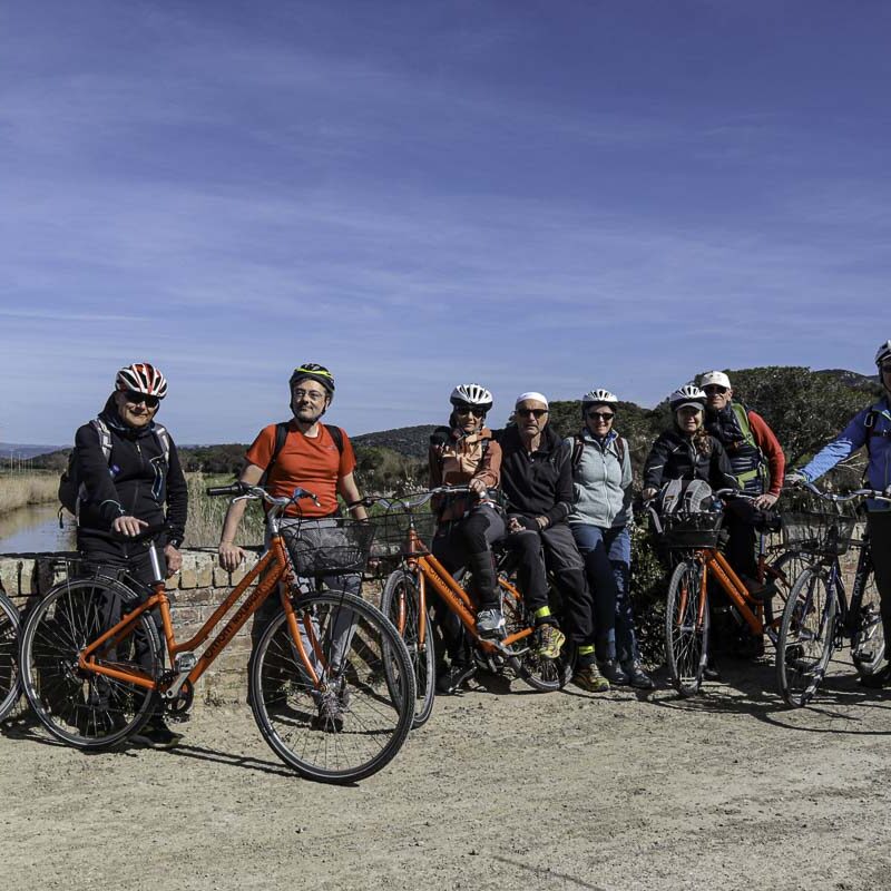 Gruppo Trek e Bici Gruppo Mountain Bike Giornata in buona compagnia Camminare spiaggia collelungo