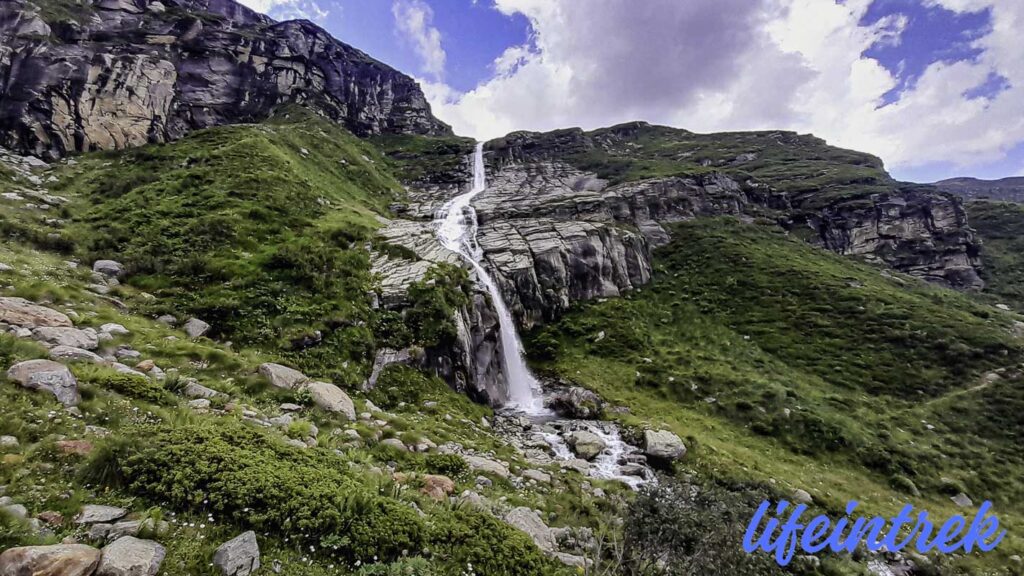 Cascata Rifugio Barba Ferero Rifugio Pastore Monte Rosa Trekking Partenza Milano Provincia

Parco Alta Valsesia, rifugi, sentieri ed itinerari, Rifugio Pastore Alpe Pile, Barba Ferrero, Crespi Calderini Alpe Bors sotto il Monte Rosa