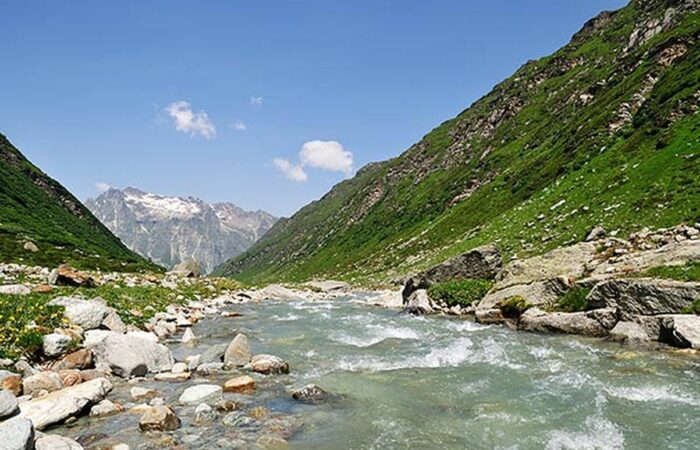 Escursioni pochi chilometri da Milano, il trekking in Val Fedoz è a due passi dalla Lombardia partendo dal Passo del Maloja e Laghi di Sils