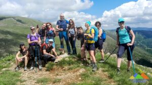 Gruppo Trekking Liguria in cima al Monte Tardia