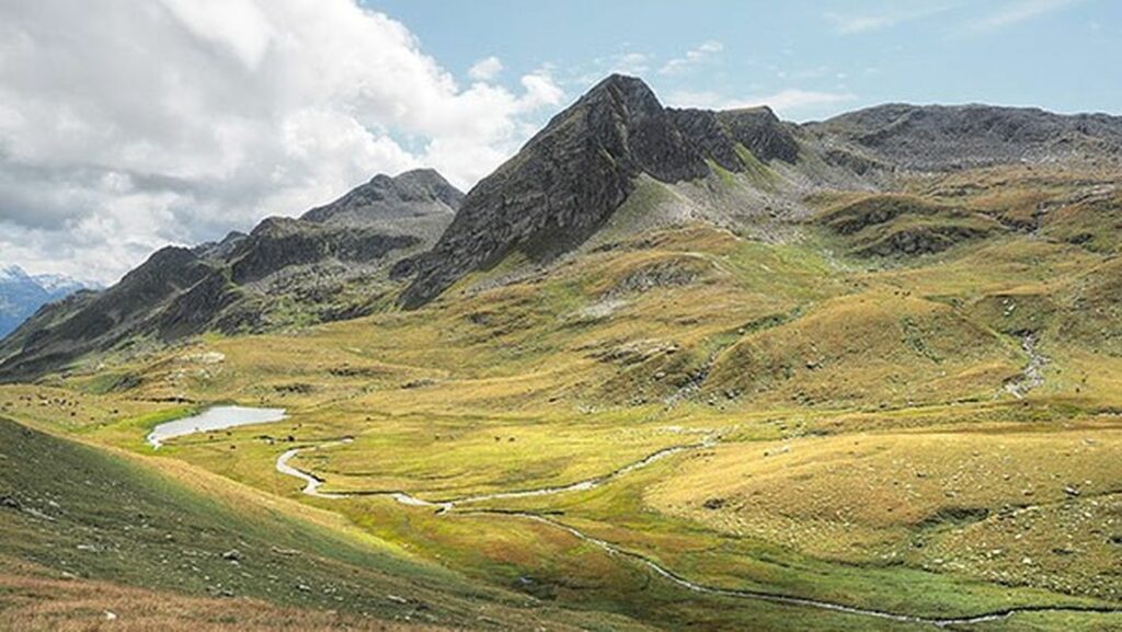 Passo Delle COlombe Passo Del Sole escursioni in Svizzera Capanna Cadagn