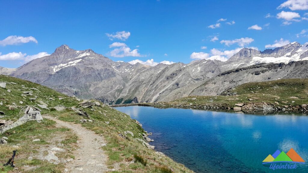 Valsavarenche Lago Nero e Grivola