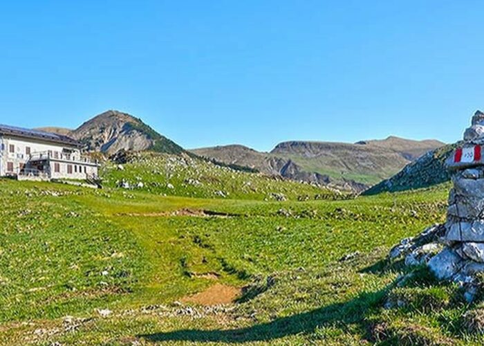 Gifugio Gherardi Come arrivare sentiero Aralalta Sodadura