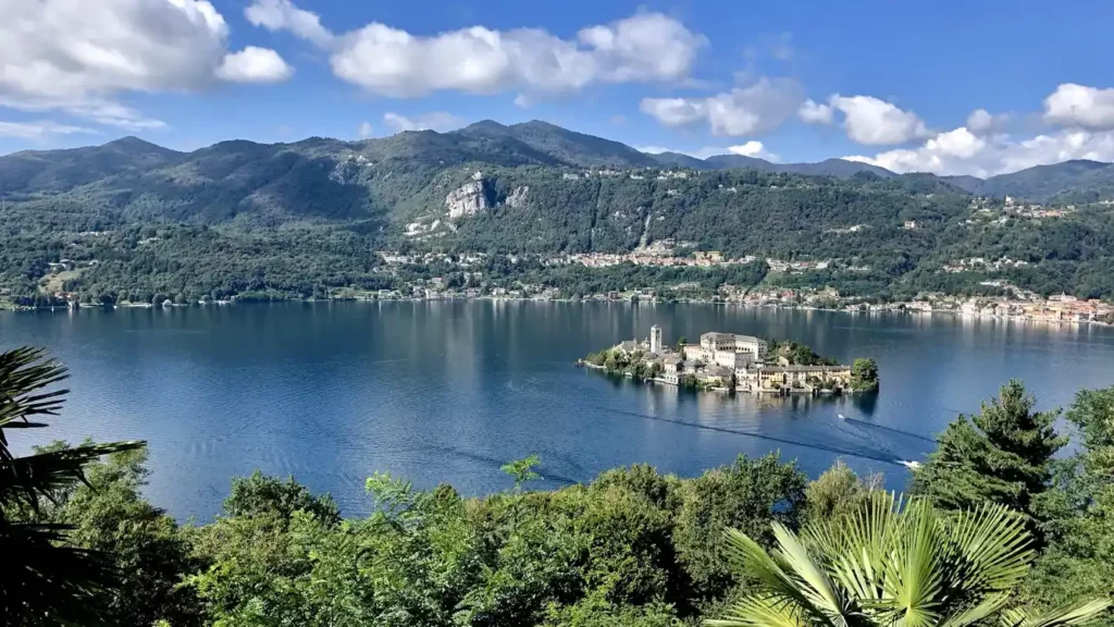 Anello Azzurro Lago d'Orta Sentiero Azzurro escursione Pello Orta Gruppo Trekking Milano Parabiago Legnano