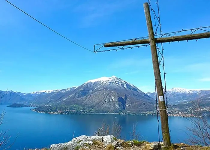 Trekking in Lombardia sul Lago Di Como, Il Sentiero Del Viandante la cui Seconda Tappa da Lierna A Varenna Croce Brentalone