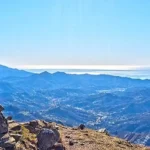 Monte Delle Figne e Monte Taccone Dal Passo Della Bocchetta, panoramico trekking sul sentiero di crinale dell' Alta Via Dei Monti Liguri.