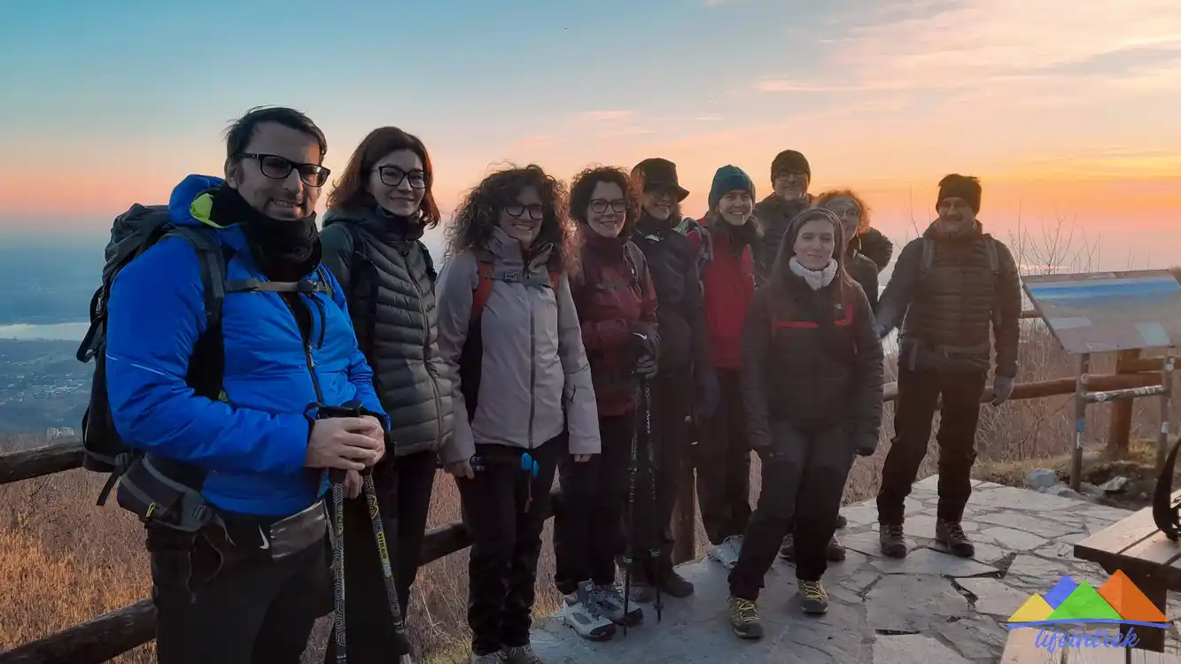 Sacro Monte Varese, Belvedere Pensione Da Irma fino al Forte Di Orino Sulla Strada Militare della Linea Cadora Gruppo Trekking LifeInTrek