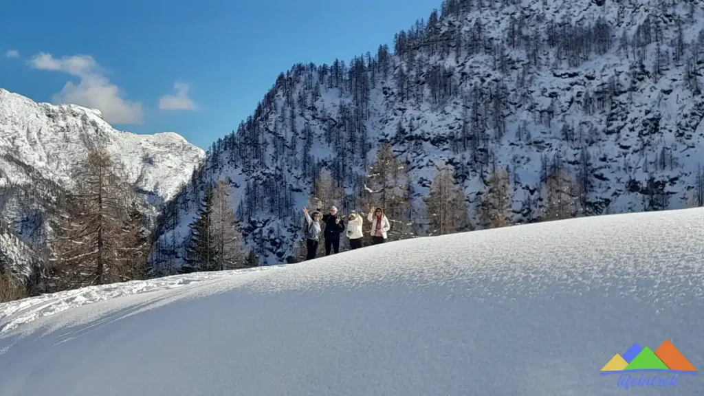 Escursione Valle d'Otro Valsesia Rifugio Zar Senni Neve