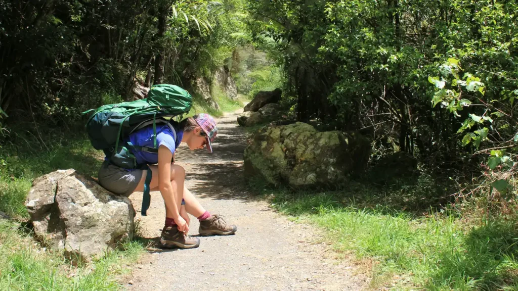 Zaino Trekking Come Sceglierlo per più giorni, distribuire il peso al suo interno, cosa mettere nello zaino più giorni, kit pronto soccorso