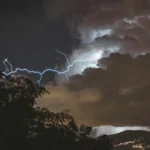 Temporale In Montagna, Durante un' Escursione o un Trekking, Cosa Fare, Come Prevederlo e Dove Ripararsi, Essere Informati è Importante.