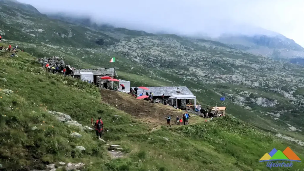 Rifugio Barba Ferrero Valsesia, dove si trova, itinerario, dove partire,come raggiungere questo particolare a panoramico rifugio.

Parco Alta Valsesia, rifugi, sentieri ed itinerari, Rifugio Pastore Alpe Pile, Barba Ferrero, Crespi Calderini Alpe Bors sotto il Monte Rosa