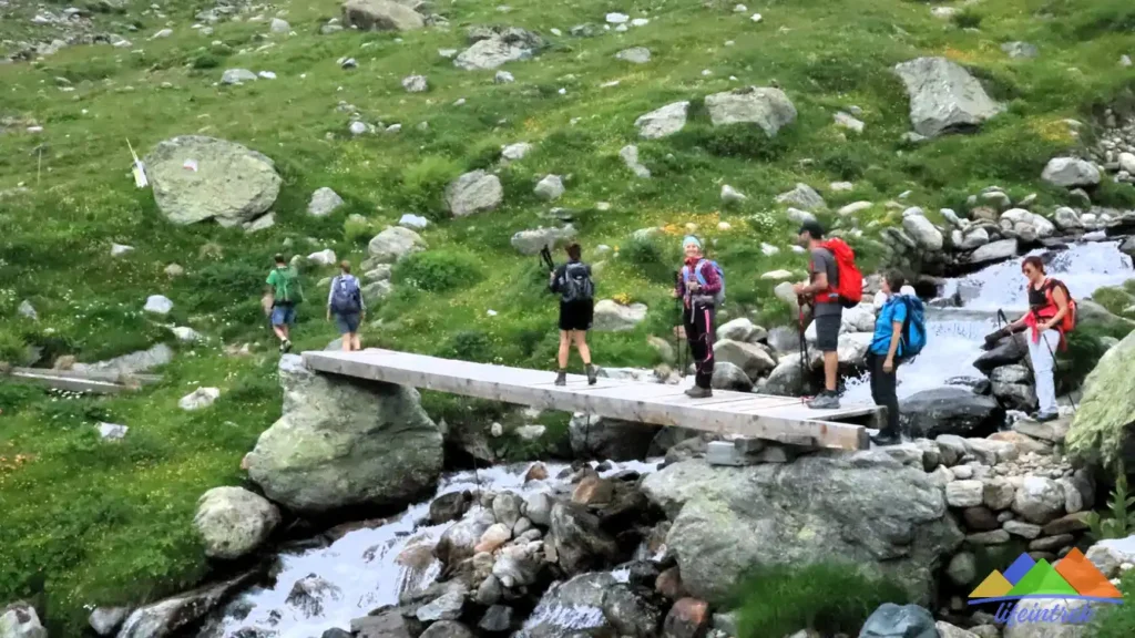 Rifugio Barba Ferrero Valsesia, dove si trova, itinerario, dove partire,come raggiungere questo particolare a panoramico rifugio.