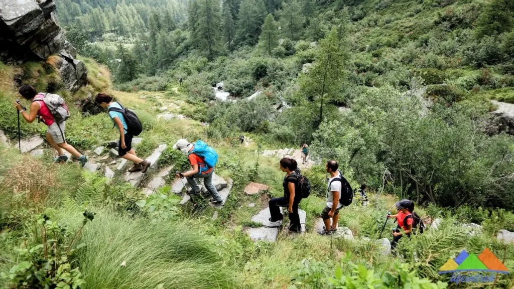 Rifugio Crespi Calderini In Valsesia, dove si trova, itinerario, dove partire, come raggiungere questo particolare a panoramico rifugio.